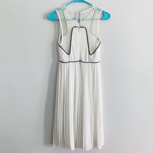 Sold Sugarlips White Pleated Lace A Line Dress - Picture 8 of 12